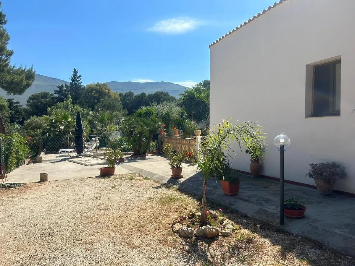Holiday home Appartamento I Tramonti Di Cofano
